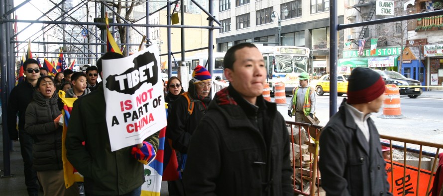 Tibetliler New York’ta Özgürlük için yürüdü