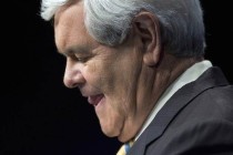 Newt Gingrich de adaylıktan çekliyor