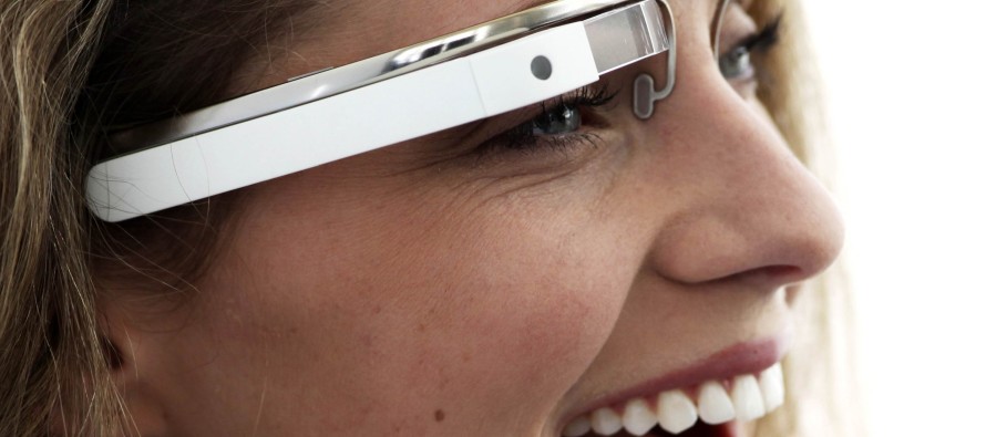 Google’dan teknolojide çığır açan gözlük