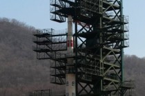 Kuzey Kore’nin uzun menzilli roketi denize çakıldı