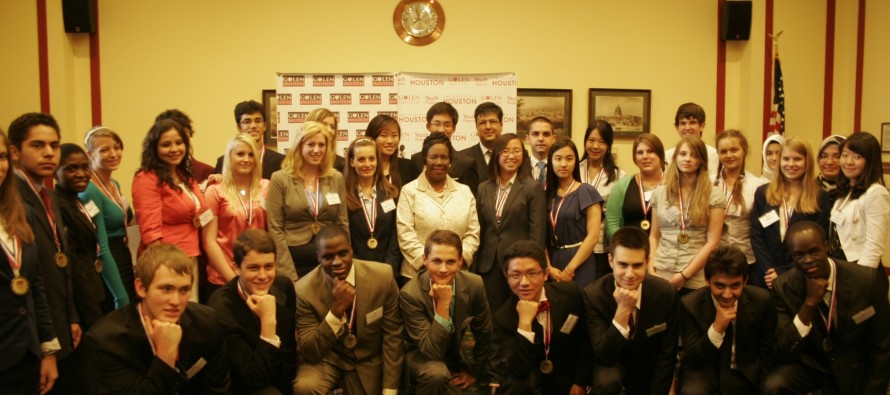 Gülen Enstitüsü, ABD Kongresi’nde dünya gençlerini ödüllendirdi
