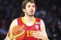 3 Türk oyuncuya daha NBA yolu açıldı