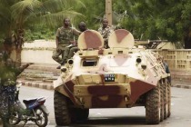 Fransa, Mali’ye askeri müdahale için bastırıyor