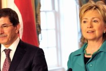 Clinton’dan Davutoğlu’na tam destek sözü