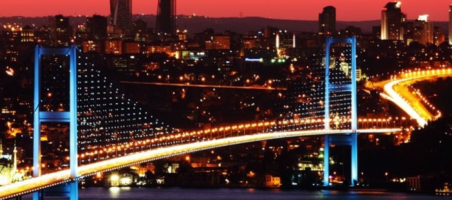 FINANCIAL TIMES:[Istanbul]Yeni bir milenyum için giriş kapısı