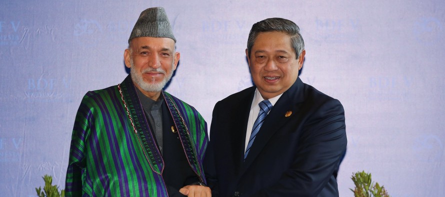 Afganistan Devlet Başkan’ı Karzai Endonezya’da