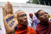 Beyaz Saray önünde Arakan protestosu