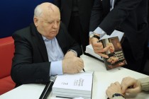 Gorbaçov’dan Amerika’ya Perestroyka önerisi
