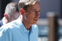 Petraeus: Gizli bilgileri söylemedim