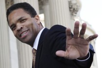 Kampanya harcamaları soruşturulan Jesse Jackson, Jr. milletvekilliğinden istifa etti