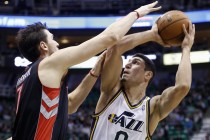 Kanter’in forma giydiği Jazz, Lakers’ı deplasmanda 117-110 mağlup etti