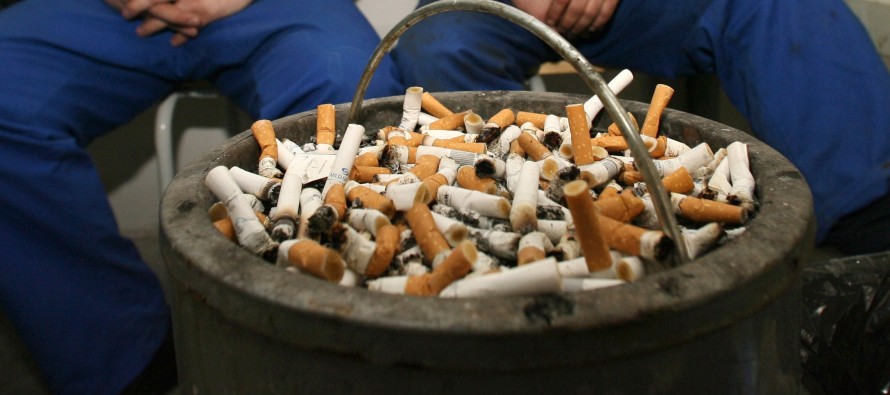 Rusya sigara bağımlılığıyla baş edemiyor