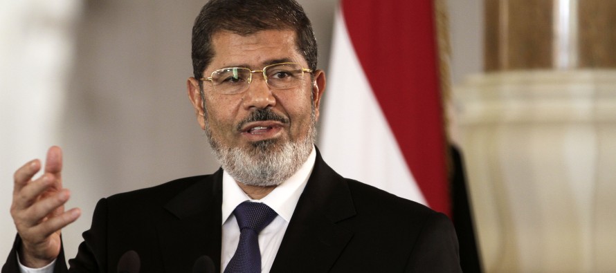 Mursi, anayasal düzenlemeleri iptal etti