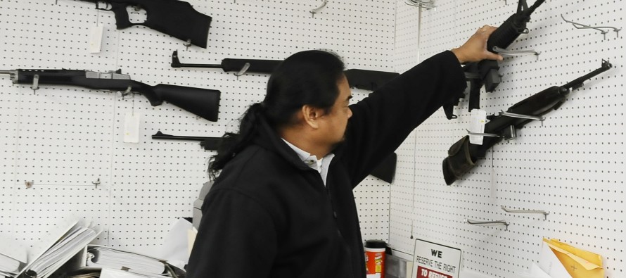 Teksas’ta bir kasaba okulunda bazı öğretmenler ‘gizlice’ silah taşıyor