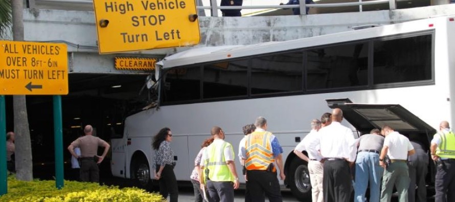 Miami’de otobüs kazası: 2 ölü, 30 yaralı