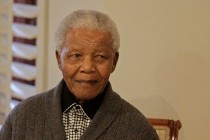 Nelson Mandela hastaneye kaldırıldı