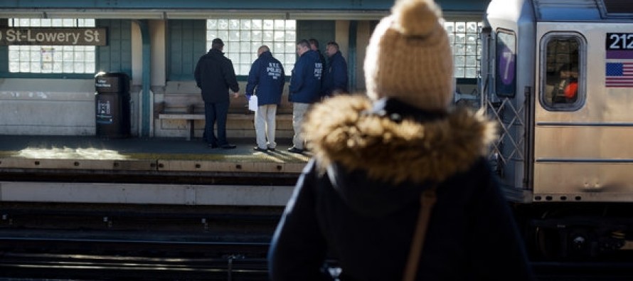 New York’ta yine bir kişi metronun altına itilerek öldürüldü