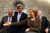 Kerry’ye ilk kutlama Clinton’dan