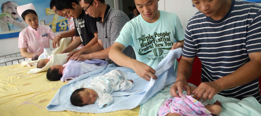 Çin’de 8 bebekli aileye bir milyon dolarlık “fazla doğum” cezası