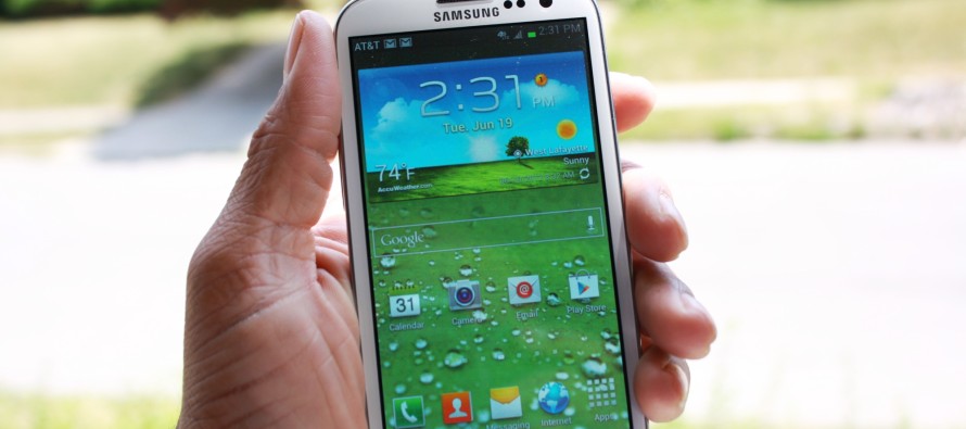 Akıllı telefonlar Samsung’a rekor kar getirdi