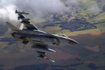 Adriyatik’te ABD F-16’sı kayboldu