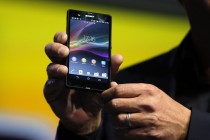 Sony su geçirmeyen telefon üretti