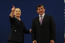 Clinton’dan Davutoğlu’na teşekkür telefonu