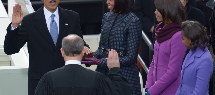 Obama halka açık törende yemin etti