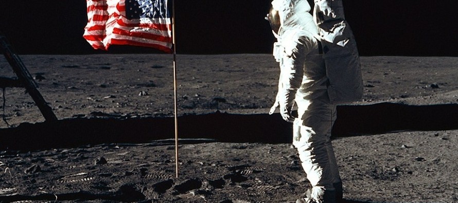 Neil Armstrong’un Ay’daki sözleri doğaçlama olmayabilir