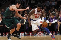 Bucks’ın deplasmanda Knicks’e 96-86 yenildiği maçta, Ersan 19 sayıyla oynadı