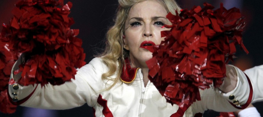 Madonna, 35 milyon dolar yıllık gelirle en çok kazanan şarkıcı oldu