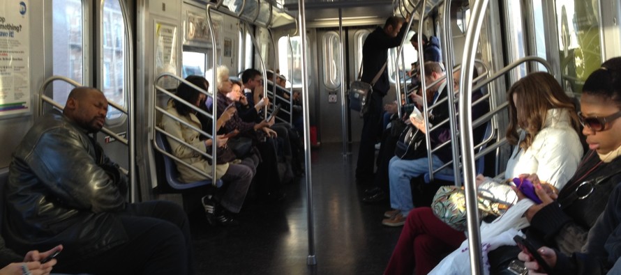 New Yorklular metroda her yıl 24 binden fazla eşya unutuyor