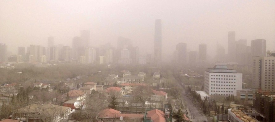 Pekin’i kirli hava ve toz kapladı