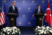 Kerry ve Davutoğlu ortak basın toplantısı düzenledi