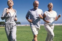 Düzenli egzersiz kolon kanseri riskini düşürüyor