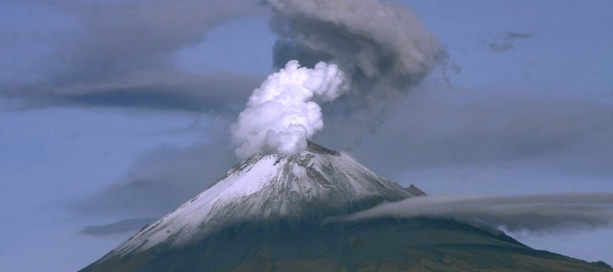 Meksika’da Popocatepetl yanardağı harekete geçti