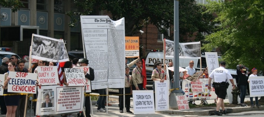 Washington Büyükelçiliği önünde 24 Nisan gösterisi