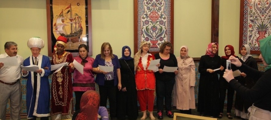 Türkçe kursunu tamamlayan Amerikalı öğrenciler, mezuniyeti Aşık Veysel’le kutladı
