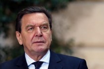 Schröder: ABD ile aynı düzeyde olmak istiyorsak Türkiye’ye ihtiyacımız var