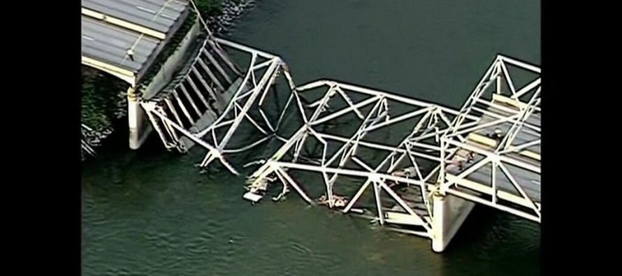 Washington’da köprü çöktü: Çok sayıda insan ve araç sulara kapıldı