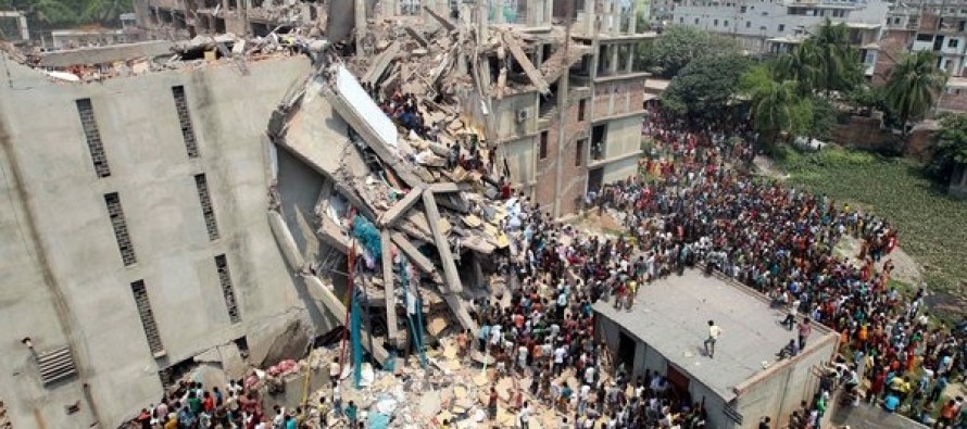 Bangladeş’te çöken iş merkezinde ölenlerin sayısı 800’ü geçti