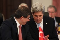 Kerry Davutoğlu ile görüştü