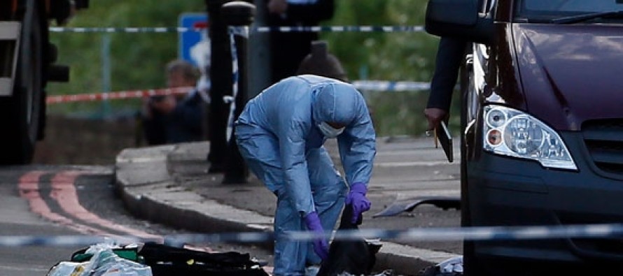 Londra’da İngiliz askerine ‘terör’ saldırısı
