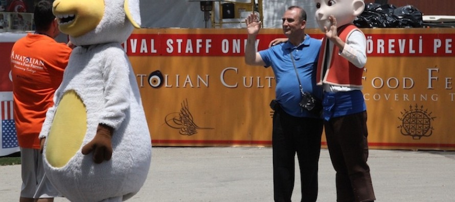 Anadolu Festivali’nin gerçek kahramanı, onlarca farklı milletten gönüllüler [FOTO GALERİ]