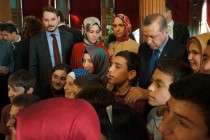 Başbakan Erdoğan’a Türk koleji sürprizi