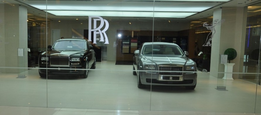 Dünyanın ilk Rolls-Royce butik sergisi açıldı