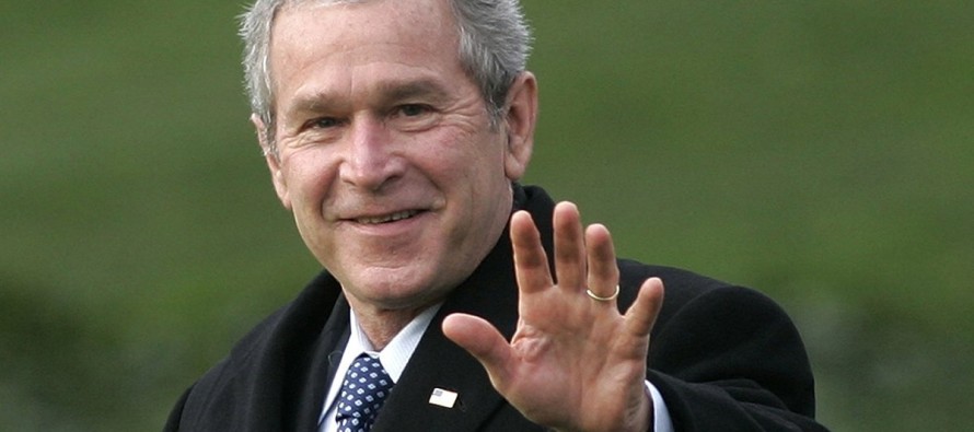 Eski Başkan Bush’un uçağı acil iniş yaptı