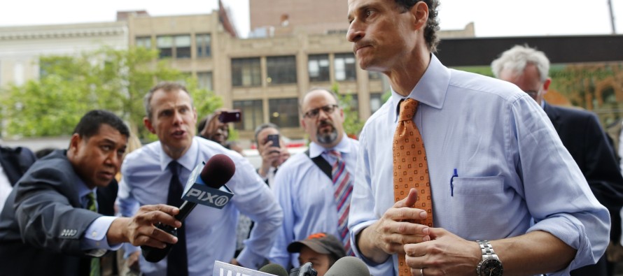 Anthony Weiner, yeniden siyasete girebilmek için New York’ta