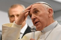 Papa’nın ılımlı ‘eşcinsellik’ açıklaması ABD medyasında büyük yankı buldu