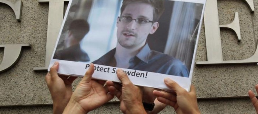Snowden sığınma tekliflerine hala cevap ver(e)medi